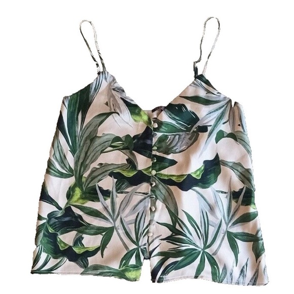 Victoria’s Secret Satin Button Up Cami Top in Size M Used once - Picture 6 of 6